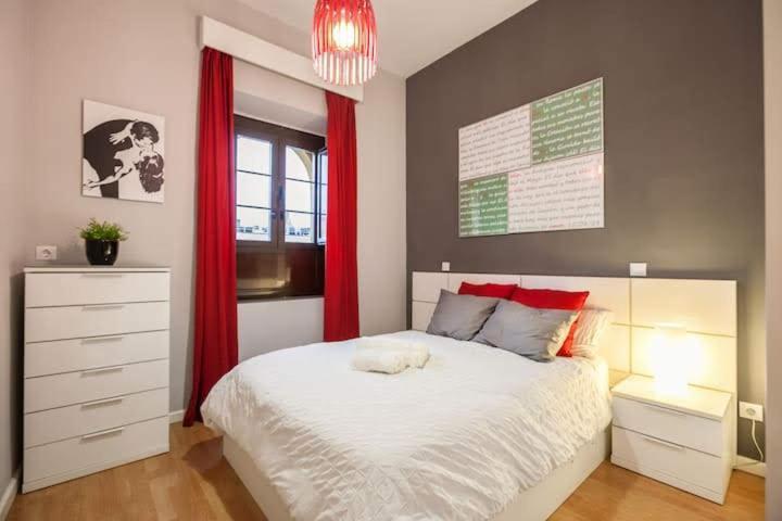 Central Apartment In Seville Ngoại thất bức ảnh