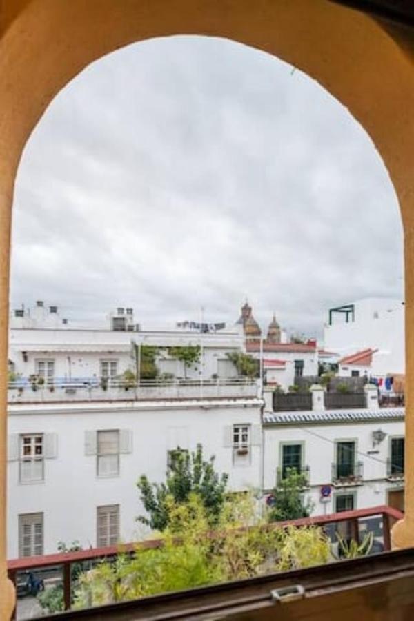 Central Apartment In Seville Ngoại thất bức ảnh